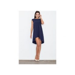 Sukienka M450 Granat. Niebieskie sukienki damskie FIGL, xxl, bez wzorów, eleganckie, z asymetrycznym kołnierzem, bez rękawów, asymetryczne. Za 149,00 zł.