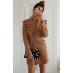 Sukienka RALLA. Pomarańczowe sukienki damskie IVET, na co dzień, bez wzorów, eleganckie, bez kołnierzyka, z krótkim rękawem, krótkie, mini. W wyprzedaży za 149,00 zł.