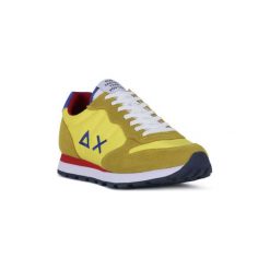 Buty Colmar SUN68 23 TOM SOLID NYLON. Żółte trampki męskie Colmar, bez wzorów, z nylonu, bez zapięcia. Za 383,36 zł.