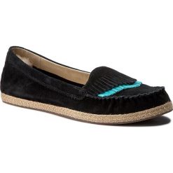 Espadryle UGG - W Shiri 1016662 W/Blk. Czarne tomsy damskie Ugg, ze skóry, na płaskiej podeszwie. W wyprzedaży za 229,00 zł.