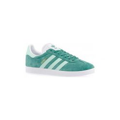 Buty adidas GAZELLE BD7497. Zielone trampki męskie Adidas, bez wzorów, bez zapięcia. Za 379,65 zł.