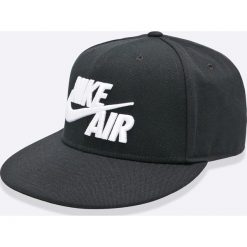 Nike Sportswear - Czapka Air True Cap Classic. Czarne czapki męskie Nike Sportswear, bez wzorów, z bawełny. W wyprzedaży za 79,90 zł.