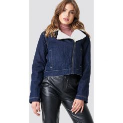 NA-KD Kurtka jeansowa Teddy - Blue. Niebieskie kurtki damskie jeansowe NA-KD, w paski. Za 283,95 zł.