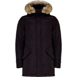 Parka WOOLRICH POLAR HC. Czarne parki męskie Woolrich, z aplikacjami, z tkaniny. W wyprzedaży za 3179,00 zł.