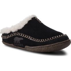 Kapcie SOREL - Falcon Ridge NM1465 Black/Dark Grey 013. Czarne klapki męskie Sorel, ze skóry, bez zapięcia. W wyprzedaży za 219,00 zł.