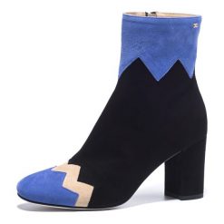 Botki Elisabetta Franchi. Brązowe botki damskie Elisabetta Franchi, ze skóry, bez obcasa, bez zapięcia. Za 2240,00 zł.