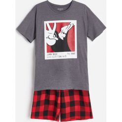 Piżama Johnny Bravo -. Piżamy męskie Reserved, xl, bez wzorów, bez rękawów. Za 79,99 zł.
