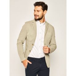 Marynarka Guess Tyron M02N09 WCRK1. Brązowe marynarki męskie Guess, m, z aplikacjami, z bawełny, casualowe. W wyprzedaży za 509,00 zł.