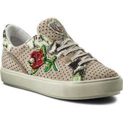 Sneakersy NEW ITALIA SHOES - 1829386A/2 Beige. Brązowe półbuty damskie New Italia Shoes, na co dzień, bez wzorów, ze skóry, bez obcasa, na płaskiej podeszwie, bez zapięcia. W wyprzedaży za 369,00 zł.