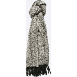 Pieces - Szalik. Szare szaliki damskie marki Pieces, z dzianiny. W wyprzedaży za 59,90 zł.