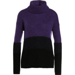 Swetry klasyczne damskie: BOSS CASUAL ILKE Sweter dark purple