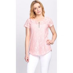 Jasnoróżowa Bluzka Small Piece. Różowe bluzki damskie Born2be, xl, bez wzorów, bez kołnierzyka, bez rękawów. Za 34,99 zł.
