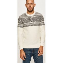 Tom Tailor Denim - Sweter. Białe swetry męskie TOM TAILOR DENIM, s, bez wzorów, z bawełny, z okrągłym kołnierzem, bez kaptura. W wyprzedaży za 179,90 zł.