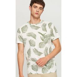 T-shirt z nadrukiem - Kremowy. Białe t-shirty męskie z nadrukiem Reserved, l. Za 39,99 zł.