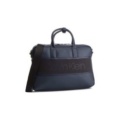 Aktówki / Teczki Calvin Klein Jeans K50K504277 STRIKE LAPTOP. Niebieskie aktówki męskie Calvin Klein Jeans, bez wzorów, z jeansu. Za 475,45 zł.