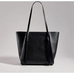 Torebka typu shopper - Czarny. Czarne torby damskie na zakupy Mohito, bez wzorów, bez dodatków. Za 119,99 zł.