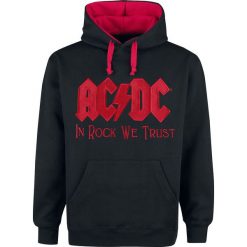 AC/DC In Rock We Trust Bluza z kapturem czarny/czerwony. Czerwone bluzy męskie marki AC/DC, xl, z nadrukiem, rockowe, z kapturem, bez rękawów, z kapturem. Za 224,90 zł.