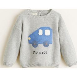 Mango Kids - Sweter dziecięcy Ride 62-80 cm. Szare swetry dziewczęce Mango Kids, z aplikacjami, z bawełny, z okrągłym kołnierzem, bez rękawów, bez kaptura. Za 89,90 zł.