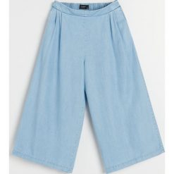 Kuloty Tencelu™ - Niebieski. Niebieskie kuloty damskie Reserved, bez wzorów, z jeansu. W wyprzedaży za 59,99 zł.