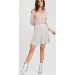 Szara Spódnica Fun And Games. Szare spódniczki damskie other, xl, bez wzorów, prążkowane, mini, rozkloszowane. Za 59,99 zł.