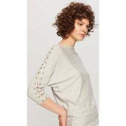 Sweter z gorsetowym wiązaniem - Jasny szar. Szare kardigany damskie Reserved, s, z gorsetem. Za 79,99 zł.