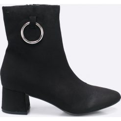 Public Desire - Botki. Czarne buty zimowe damskie marki Public Desire, z materiału. W wyprzedaży za 119,90 zł.