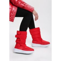 Czerwone Śniegowce Indie. Czerwone buty sportowe damskie Renee, bez wzorów, sportowe, trekkingowe. Za 79,99 zł.