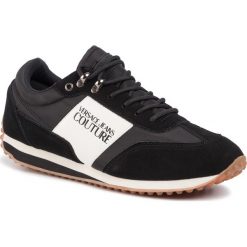 Sneakersy VERSACE JEANS COUTURE - E0YUBSE1 71241 899. Czarne sneakersy męskie Versace Jeans Couture, na co dzień, bez wzorów, z jeansu, klasyczne, bez zapięcia. Za 509,00 zł.