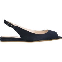 Sandały ROSITA. Niebieskie sandały damskie Gino Rossi, w paski, ze skóry, eleganckie, bez obcasa, na płaskiej podeszwie, z paskami. Za 299,90 zł.