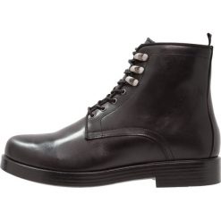 Buty damskie: Ten Points ISABELLE Botki sznurowane black