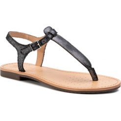 Sandały GEOX - D Sozy A D922CA 00077 C9999 Black. Czarne klapki damskie Geox, bez wzorów, ze skóry, bez obcasa, na obcasie. W wyprzedaży za 209,00 zł.