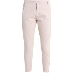 Boyfriendy damskie: Fiveunits JOLIE ZIP Jeansy Zwężane chery angle