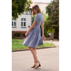 Sukienka Amariella drobny Gingham 46 niebieski. Niebieskie sukienki damskie s, w kratkę, z bawełny, retro, bez kołnierzyka, z krótkim rękawem, krótkie, mini, rozkloszowane. Za 497,00 zł.