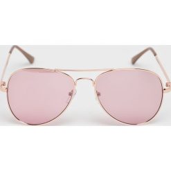 Medicine - Okulary Basic. Okulary przeciwsłoneczne damskie MEDICINE. W wyprzedaży za 19,90 zł.