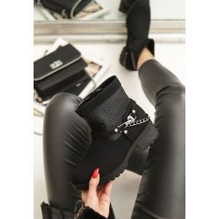 Czarne Matowe Botki Heart Of Glass. Czarne botki damskie Renee, bez obcasa, na obcasie, na zamek. Za 119,99 zł.