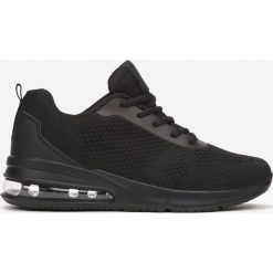 Czarne Buty Sportowe Calironei. Czarne buty sportowe męskie Born2be, bez zapięcia. Za 159,99 zł.