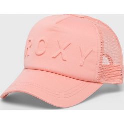 Roxy - Czapka. Różowe czapki damskie Roxy, bez wzorów, z poliesteru. W wyprzedaży za 79,90 zł.