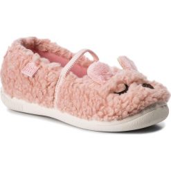 Kapcie GIOSEPPO - 46310 Rosa. Różowe sandały dziewczęce Gioseppo, z materiału, bez zapięcia. W wyprzedaży za 129,00 zł.