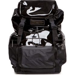 Plecak ADIDAS BY STELLA McCARTNEY BACKPACK. Czarne plecaki damskie adidas by Stella McCartney, w paski, ze skóry ekologicznej. Za 800,00 zł.