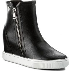 Botki GUESS - Fulvia FLFUL4 LEA10 BLACK. Czarne botki damskie skórzane marki Guess. W wyprzedaży za 369,00 zł.