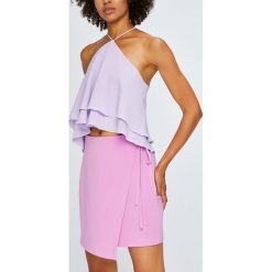 Answear - Spódnica Violet Kiss. Fioletowe spódniczki damskie ANSWEAR, na co dzień, s, bez wzorów, z tkaniny, casualowe, midi, asymetryczne. W wyprzedaży za 59,90 zł.