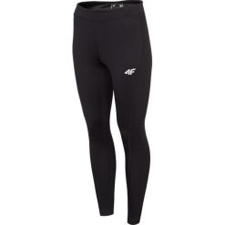 Legginsy treningowe damskie SPDF302 - głęboka czerń. Czarne legginsy sportowe damskie marki 4f, z dzianiny, na fitness i siłownię. Za 99,99 zł.