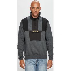 Adidas Originals - Bluza. Szare bluzy męskie adidas Originals, s, z aplikacjami, z elastanu, z kapturem, z krótkim rękawem, krótkie, bez kaptura. Za 299,90 zł.