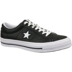 Buty Converse One Star Ox 163385C czarne. Czarne buty sportowe męskie Converse, ze skóry, bez zapięcia. W wyprzedaży za 399,00 zł.