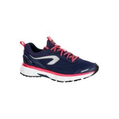 Buty do biegania KIPRUN LONG hydrofobowe damskie. Niebieskie buty sportowe damskie KALENJI, z gumy, do biegania. Za 269,99 zł.
