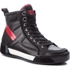 Sneakersy CALVIN KLEIN JEANS - Nicola S1774 Black/Black/Scarlet. Czarne sneakersy męskie Calvin Klein Jeans, na co dzień, bez wzorów, z jeansu, bez zapięcia. W wyprzedaży za 449,00 zł.