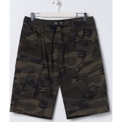 Szorty jogger z kieszeniami cargo - Wielobarwny. Spodenki i szorty męskie Sinsay, m, bez wzorów. Za 59,99 zł.