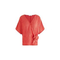 Bluzka damska. Bluzki damskie Promod, bez wzorów, eleganckie, bez kołnierzyka, z krótkim rękawem. Za 69,50 zł.