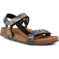 Sandały SCHOLL - Greeny Heaven F29006 1221 350 Multi Green/Vert Multi/Verden. Zielone klapki damskie Scholl, bez wzorów, z tworzywa sztucznego, bez obcasa. Za 239,00 zł.