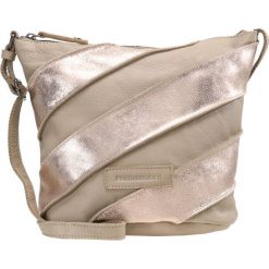 FREDsBRUDER HURRICANE Torba na ramię rose gold. Czerwone torebki klasyczne damskie marki FREDsBRUDER. Za 419,00 zł.